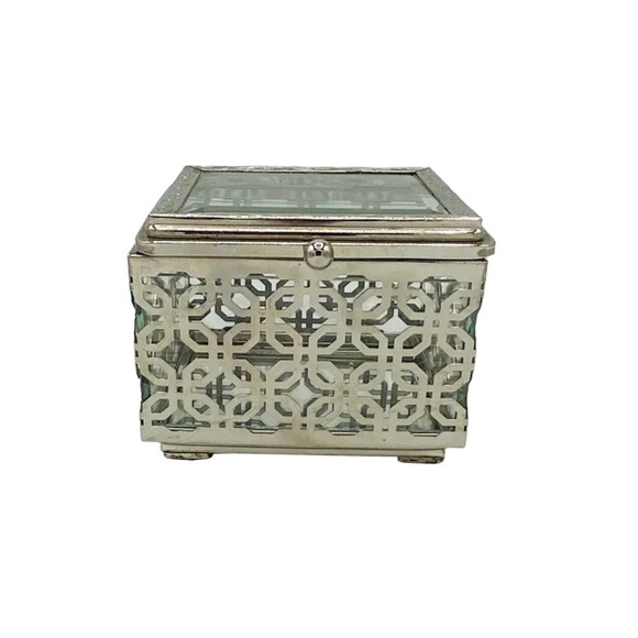 Cynthia Rowley Other - Cynthia Rowley Jewelry Box Silver Tone Filigree Pattern Beveled Glass New York